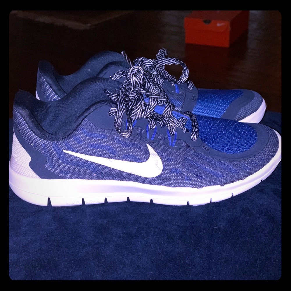 Nike Free 5 sz 2Y RoyalBlue/Black/Silver stripe